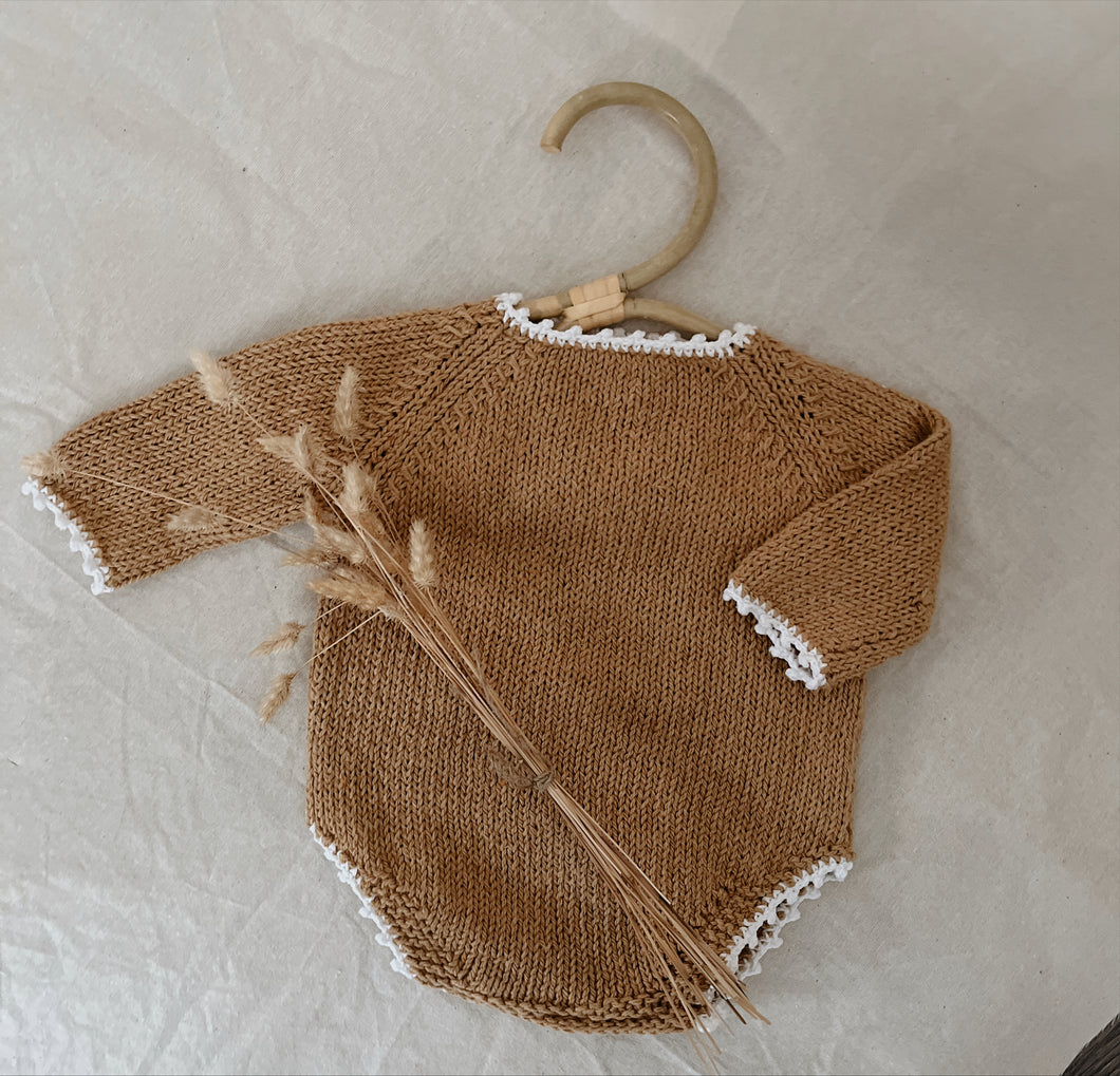 RANITA CAMEL CON PUNTILLA